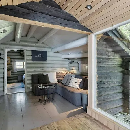 Historic Idyll By Espedalsvannet