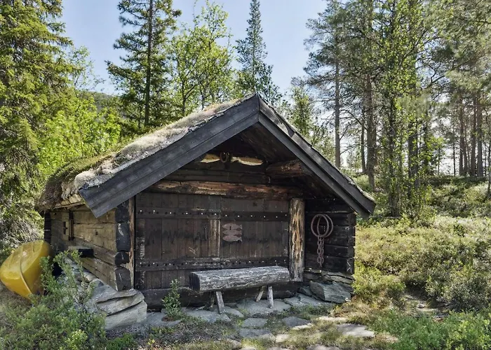 Historic Idyll By Espedalsvannet *